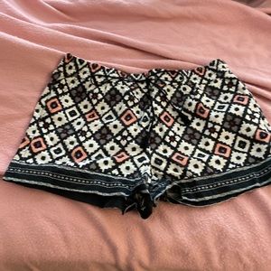 Loft Shorts With Pockets Size XL